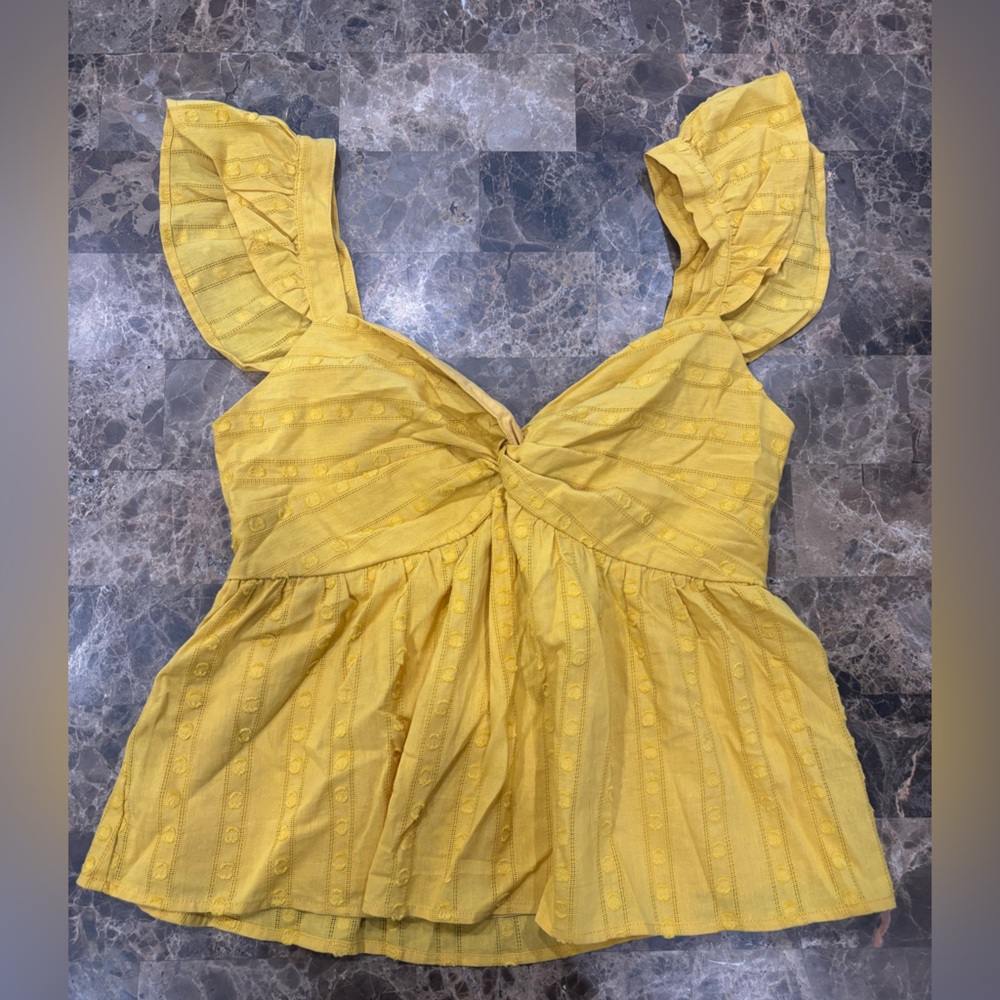 Vici Yellow Top